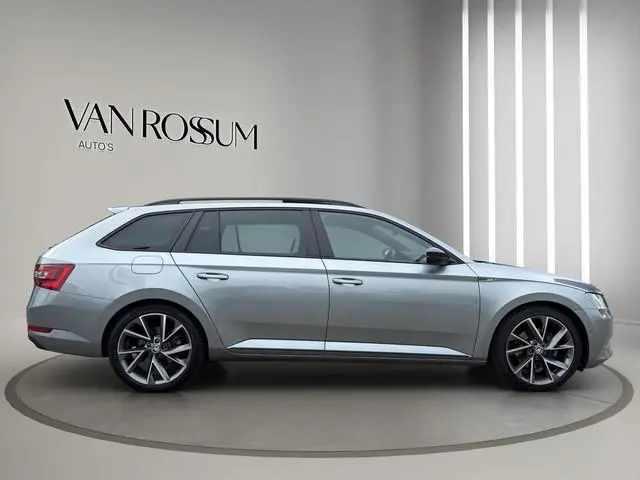 Skoda Superb 1.8 TSI Sportline Pano | Camera | Led | Geheugen  | Wegklap Trekhaak | Android |