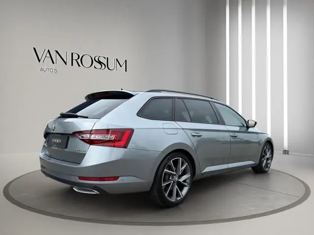 Skoda Superb 1.8 TSI Sportline Pano | Camera | Led | Geheugen  | Wegklap Trekhaak | Android |