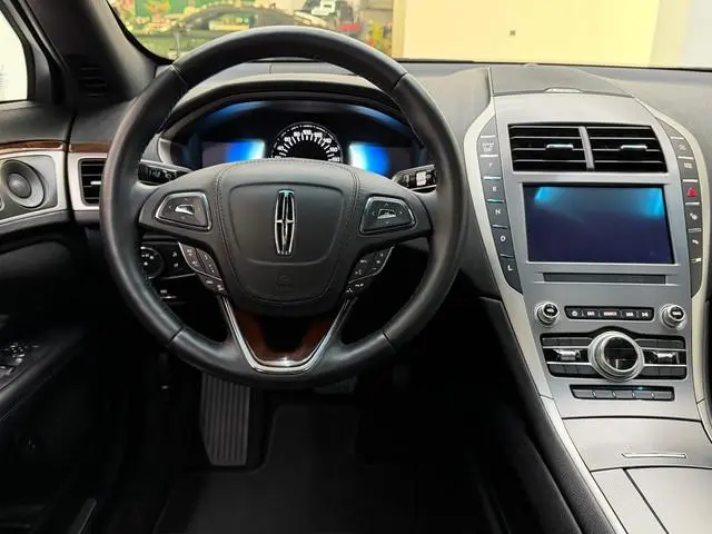 Lincoln MKZ