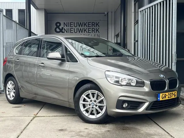 BMW 2-serie Active Tourer 218i Essential | AUTOMAAT | TREKHAAK | NAVI | PDC | CRUISE CONTROL | CLIMA...