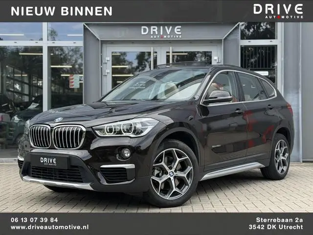 BMW X1 sDrive20i 192PK Centennial Executive |Pano|Leer|Nav|Cruise|Dealer onderhouden