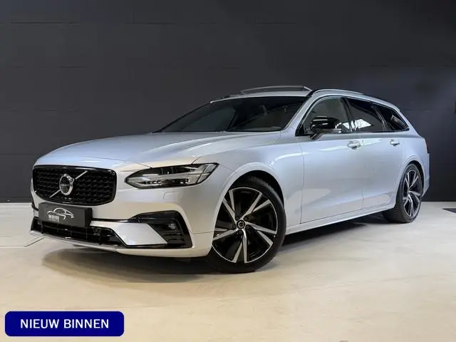 Volvo V90 2.0 B4 R-Design | Panoramadak | Elektr. trekhaak | Head-Up | Camera | Harman Kardon | Adap...