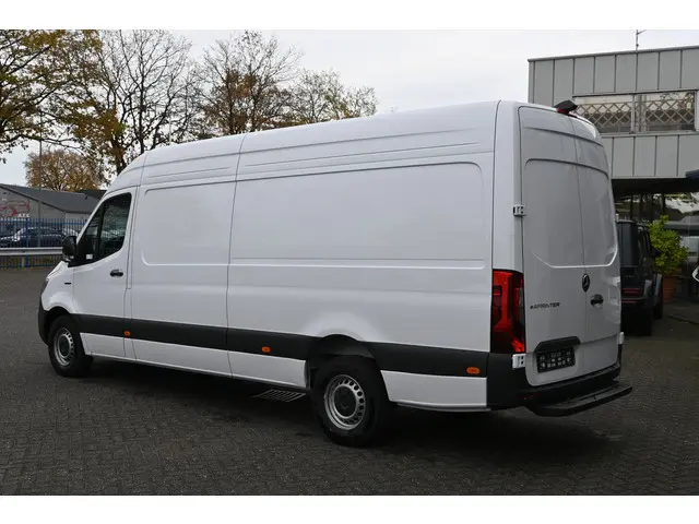 Mercedes-Benz eSprinter