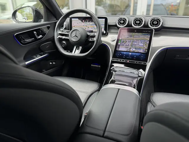 Mercedes-Benz C-klasse Estate 300 e AMG Line Night|Pano|Leer|Stoelventilatie|Massage|ACC