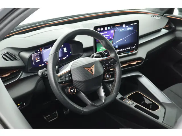 CUPRA Terramar 1.5 TSI e-Hybrid 272pk VZ Performance Trekhaak 360Camera Sennheiser HUD Keyless Panor...