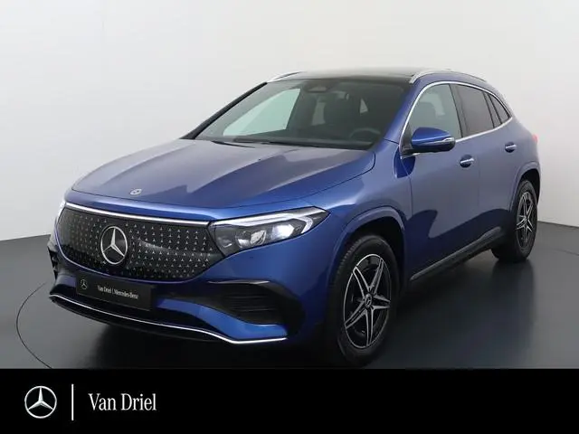 Mercedes-Benz EQA 250+ AMG Line 71 kWh | Pano Trekhaak Burmester HUD Memory