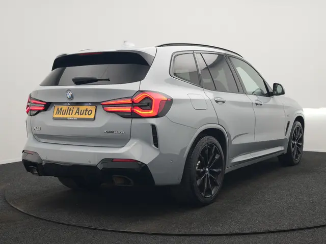 BMW X3 xDrive30e M Sport PHEV 293pk Dealer O.H. | Head Up | Laser LED | 360 Camera | Lederen Sportst...