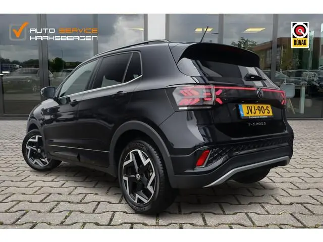 Volkswagen T-Cross 1.5 TSI R-Line | Trekhaak | Camera | ACC | Fabrieksgarantie |