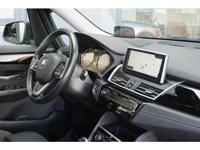 BMW 2-serie Gran Tourer 218i 7p. Executive Edition + CAMERA / SPORTSTOELEN / LED / HEAD-UP