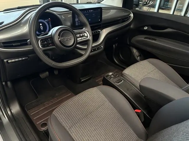 Fiat 500 C Icon 42 kWh Cruise, Cabrio, Carplay