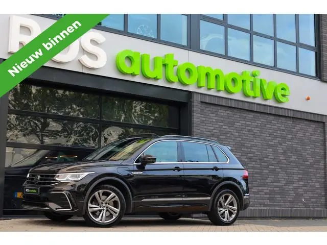 Volkswagen Tiguan 1.4 TSI eHybrid R-Line Business | BTW | PANORAMADAK | IQ-LIGHT | KEYLESS | ACC | E...