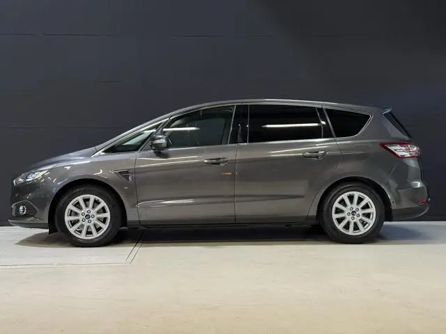 Ford S-Max 1.5 Titanium 7p. | Stoel/stuur verwarming | Trekhaak | Apple Carplay