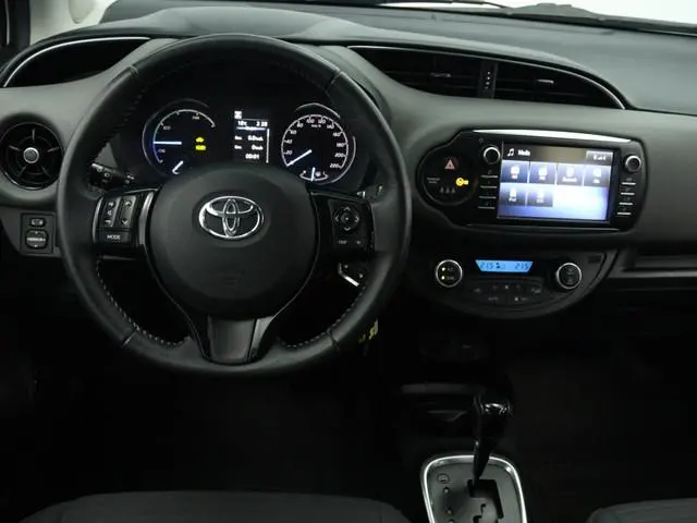 Toyota Yaris 1.5 Hybrid Active | Navigatie | Camera | Cruise control
