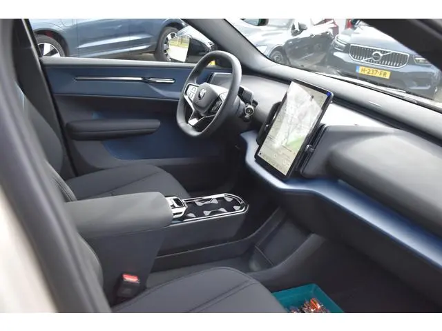 Volvo EX30