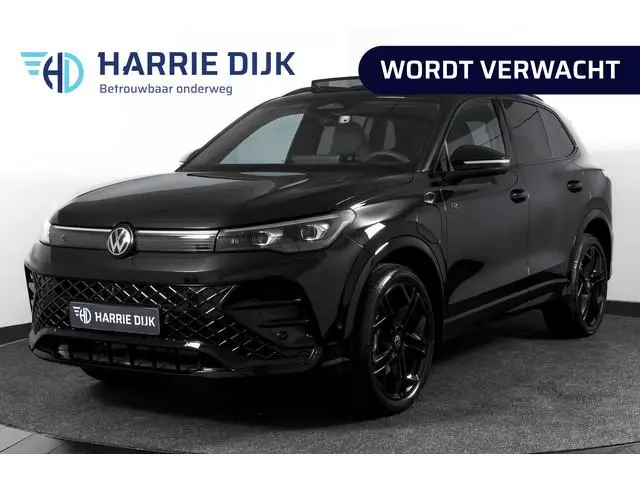 Volkswagen Tiguan 1.5 eHybrid R-Line Edition 272 PK | Black Style | 15 inch Navi | Elek. Trekhaak |...