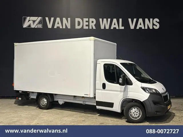Peugeot Boxer 2.2 BlueHDi 141pk Bakwagen 436cm Lang Laadklep Euro6 Airco | 1055kg laadvermogen | Cam...