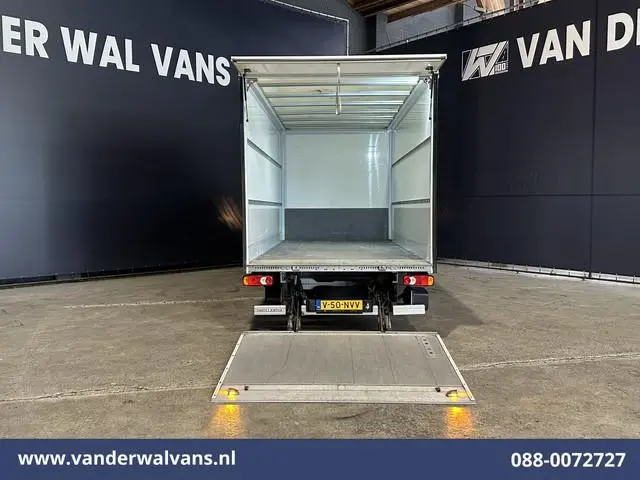 Peugeot Boxer 2.2 BlueHDi 141pk Bakwagen 436cm Lang Laadklep Euro6 Airco | 1055kg laadvermogen | Cam...