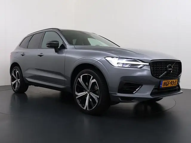 Volvo XC60 2.0 Recharge T8 AWD R-Design PLUG-IN HYBRIDE | SOH 89% | PANORAMADAK | ELEKTR. TREKHAAK |...