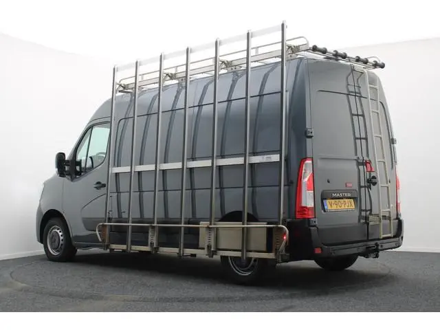 Renault Master T35 2.3 dCi 150 L2H2 Energy Comfort Automaat Glasresteel, 3-Zits, Trekhaak, Camera, C...