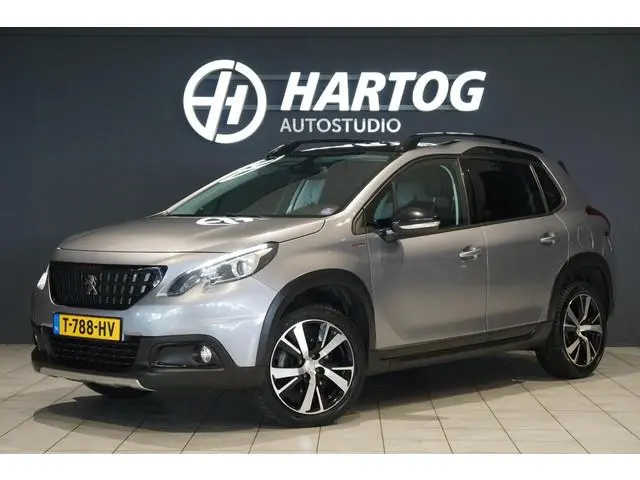 Peugeot 2008 1.2 PureTech GT-Line + TREKHAAK / PANORAMA / STOELVERWARMING / SENSOREN