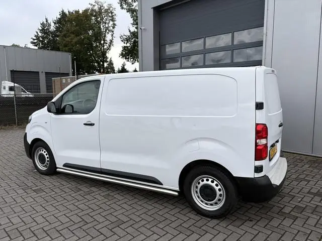 Peugeot e-Expert 75 kWh L2 | airco | navigatie | Cruise
