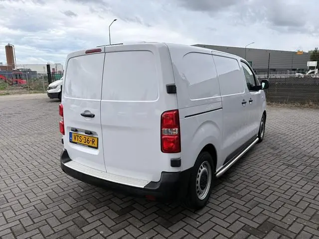 Peugeot e-Expert 75 kWh L2 | airco | navigatie | Cruise