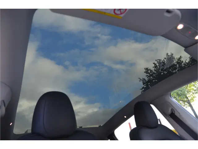 Tesla Model Y RWD 58 kWh Enhanced AutoPilot3.0 Ryzen (twv 3.800,-)