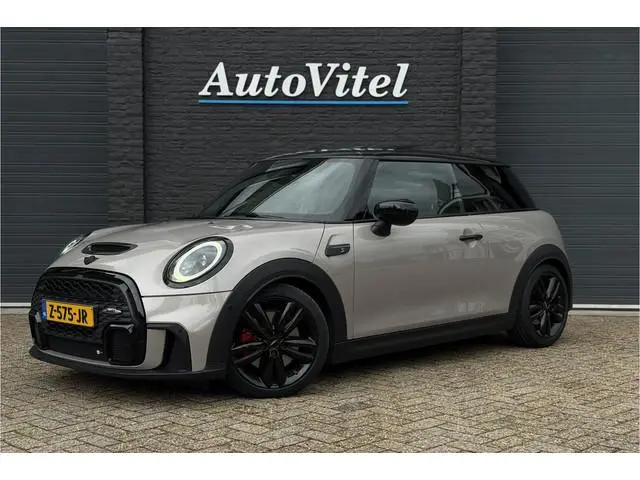 MINI 3-Deurs 2.0 Cooper S |  JCW-Pakket | Full Option | Pano | Verlaagd | JCW Pro-Uitlaat | PPF
