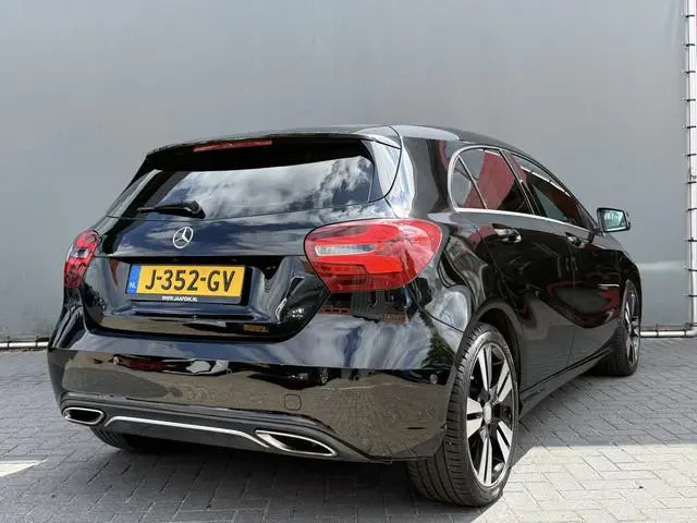 Mercedes-Benz A-klasse BWJ 2016 180 AMG 123 PK Night Edition Plus AUTOMAAT | FULL LED | HALF LEDER |...
