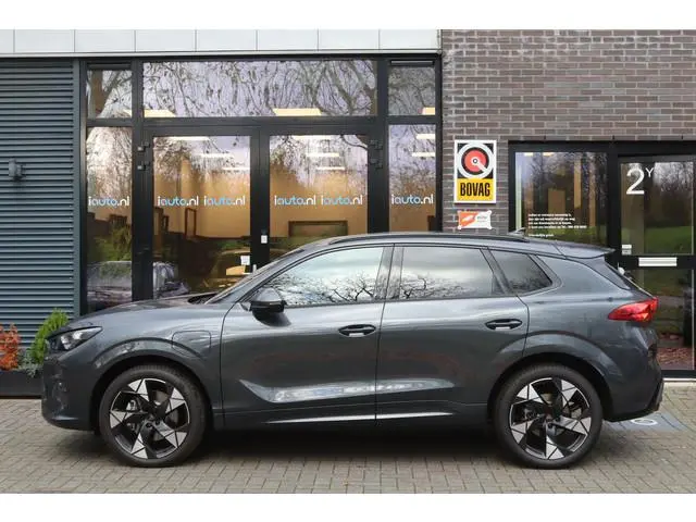 CUPRA Terramar 1.5 TSI e-Hybrid Advanced Matrix LED/Keyless/Camera/Sfeer/ACC/20"/Trekhaak wegkl.