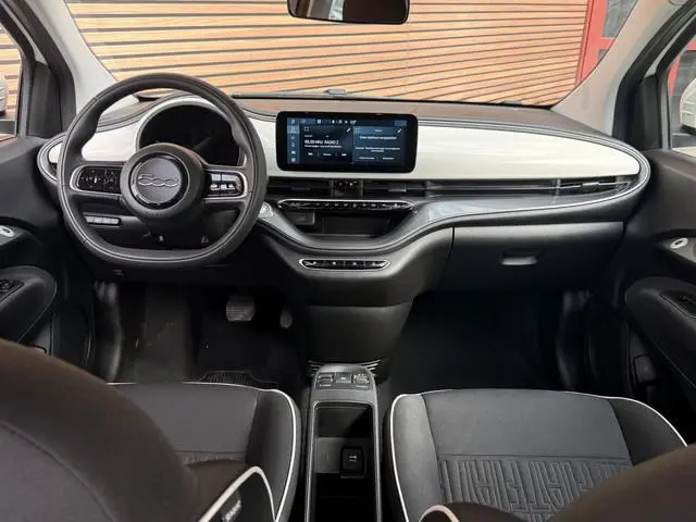 Fiat 500 RED 42 kWh