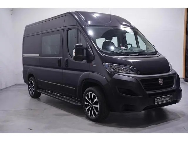 Fiat Ducato 2.3 MultiJet 120 pk Dubbel Cabine L2H2 Navi Camera, Cruise Control, Trekhaak 2.500 kg, 6...