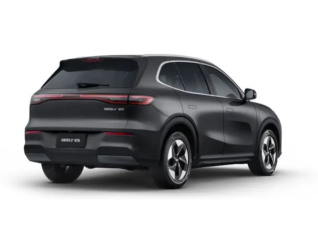 Geely E5
