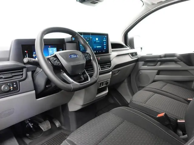 Ford Transit Custom 300 2.0 TDCI L2H1 Trend Nieuw Model Automaat Trekhaak Camera Navigatie Airco App...