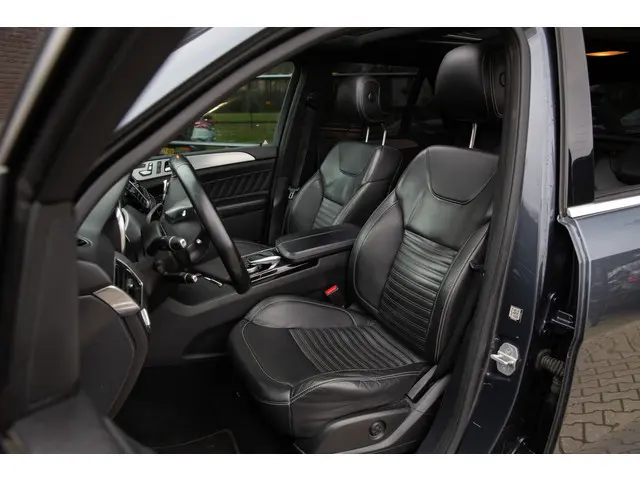 Mercedes-Benz GLE-klasse 500 e 4MATIC , Panoramadak, Luchtvering, AMG-Line