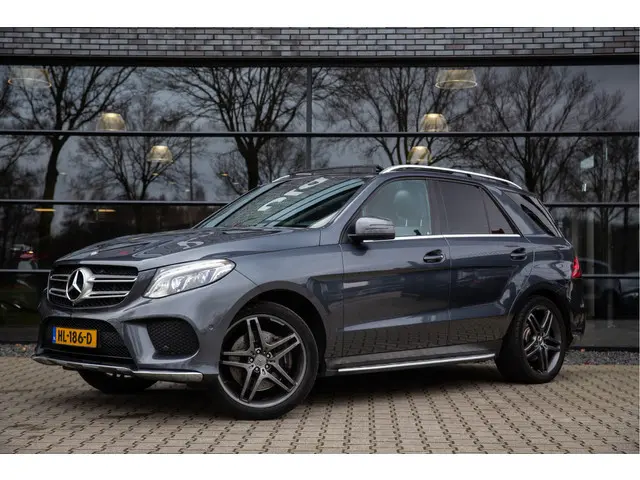 Mercedes-Benz GLE-klasse 500 e 4MATIC , Panoramadak, Luchtvering, AMG-Line