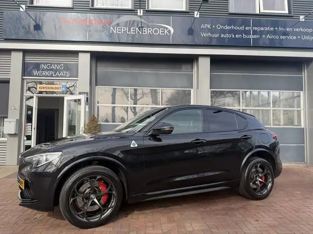Alfa Romeo Stelvio 2.9 V6 AWD Quadrifoglio 510 PK Adaptive Cruise Harman Kardon Keyless 20''