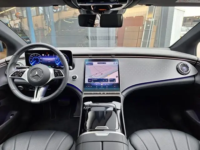Mercedes-Benz EQE 300 Business Edition 89 kWh | Panoramadak | Achteruitrijcamera | Sfeerverlichting...