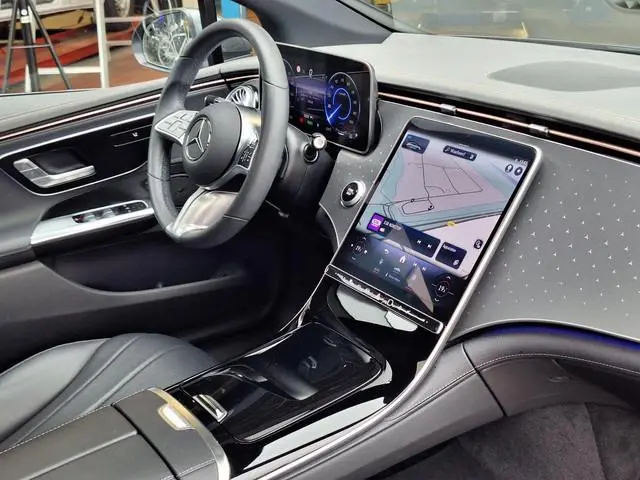 Mercedes-Benz EQE