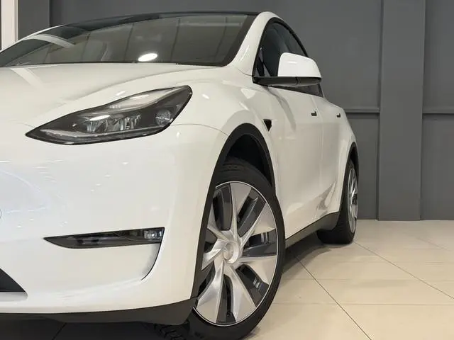 Tesla Model Y Long Range AWD 75 kWh | Leder | SOH 94% | Hoge instap |