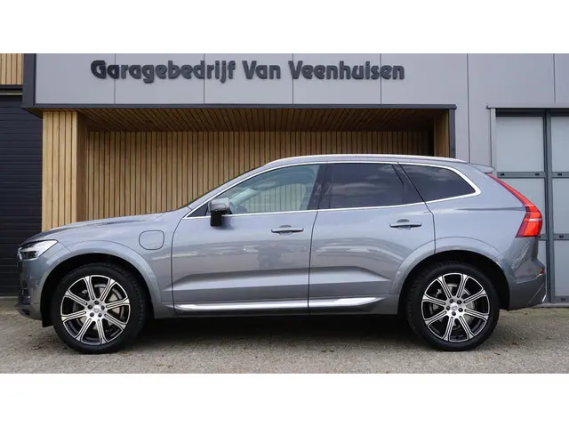 Volvo XC60 2.0 T6 340pk Recharge AWD Inscription Bowers & Wilkins BLIS Stoelventilatie Stuurwiel V.W...