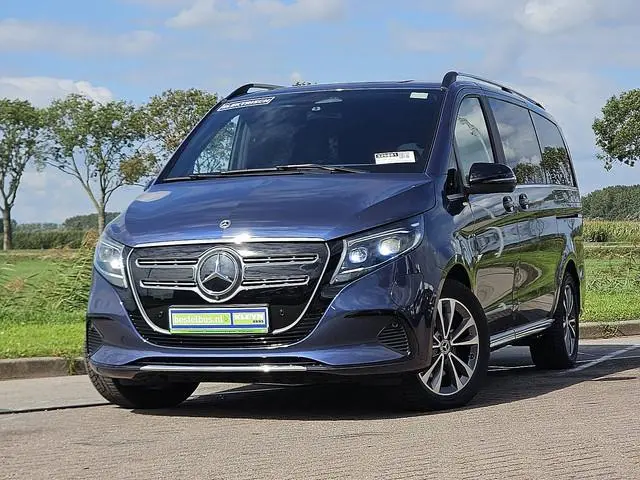 MERCEDES-BENZ EQV 300 wltp 364 kms