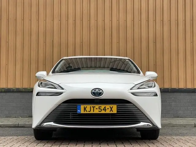 Toyota Mirai Dynamic | Apple Carplay | Android Auto | Keyless Go/Entry | DAB | Camera Achter | Spraa...