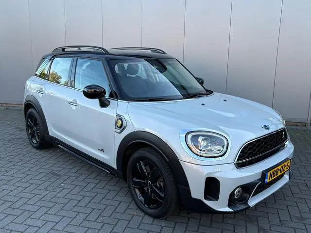 MINI Countryman 1.5 PHEV 221PK Cooper S E ALL4 Navigatie/Carplay-Android-auto/Parkeerhulp