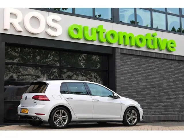 Volkswagen Golf 1.4 TSI Highline | NAP | PANO | R-LINE | ACC | DIGITAL | LED | DEALER ONDH | KEYLESS...