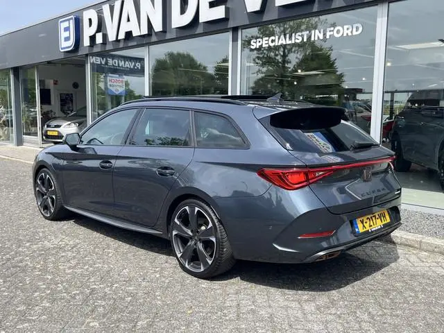 CUPRA Leon Sportstourer 1.4 e-Hybrid VZ Performance 204pk/150kW DSG Automaat | Full Options | SoH 89...
