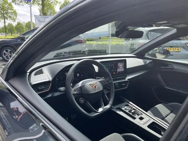 CUPRA Leon Sportstourer 1.4 e-Hybrid VZ Performance 204pk/150kW DSG Automaat | Full Options | SoH 89...