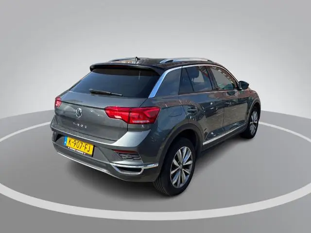 Volkswagen T-Roc 1.0 TSI Style 115pk Business · Camera · Apple/Android Car Play · Navigatie · Stoelv...