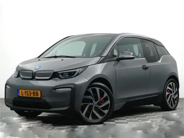 BMW i3 Executive 170pk 120Ah 42 kWh 420 Rijbereik,Warmtepomp,LED,Navi,Carplay,20 inch