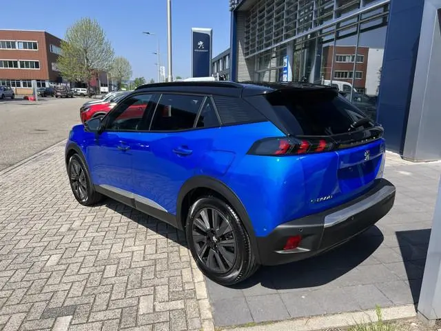 Peugeot e-2008 EV GT 50 kWh Climate Control | Voorstoelen Verwarmd | Full Map Navigatie | Apple Carp...